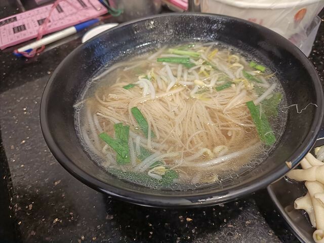 台北市大同區後驛鵝肉店 | 台北後車站美食．鵝肉鮮嫩多汁又順口．也可以品嚐鴨肉的美味