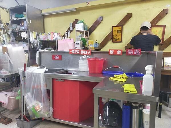 新北板橋油庫口蚵仔麵線~ 新北板橋油庫口蚵仔麵線~