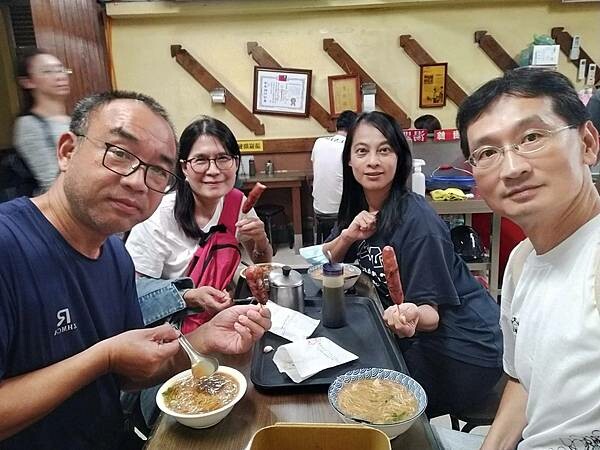 新北板橋油庫口蚵仔麵線~ 新北板橋油庫口蚵仔麵線~