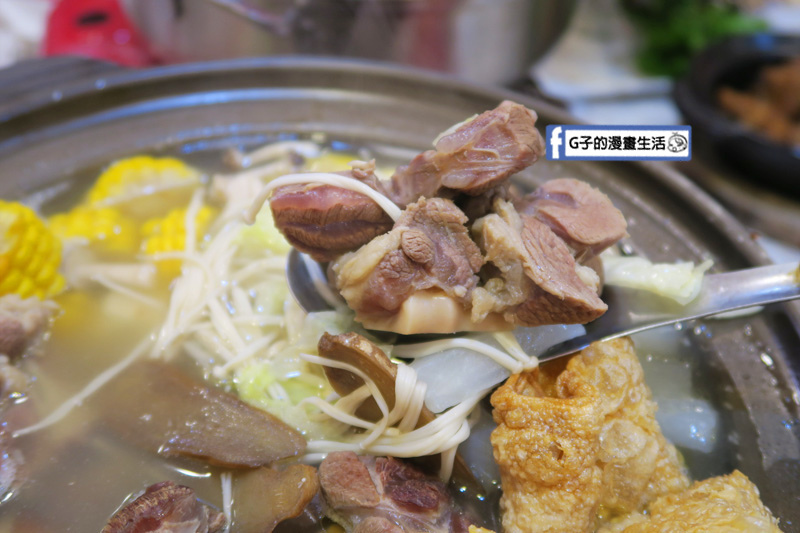 板橋熱炒-黑白泓生猛活海鮮.黑白泓海鮮燒烤-泓惠水產.年菜.鍋物