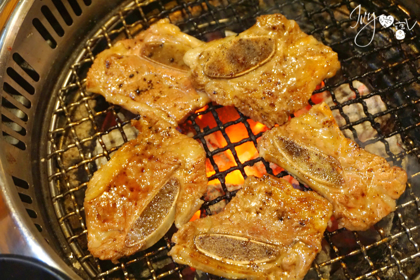 帶骨牛小排 (4).jpg 帶骨牛小排 (4).jpg