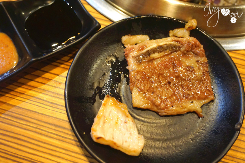 帶骨牛小排 (3).jpg 帶骨牛小排 (3).jpg