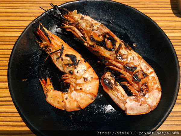 圓圓家愛吃貨-《板橋美食》府中站美味燒烤吃到飽，久天日式炭燒，板橋燒烤吃到飽餐廳，高CP值的聚餐好去處