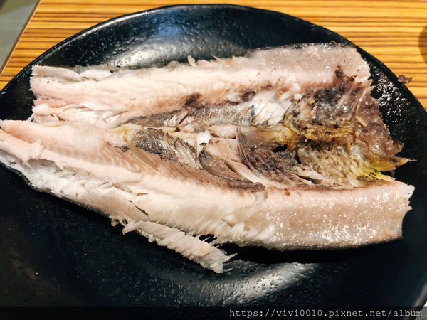 圓圓家愛吃貨-《板橋美食》府中站美味燒烤吃到飽，久天日式炭燒，板橋燒烤吃到飽餐廳，高CP值的聚餐好去處