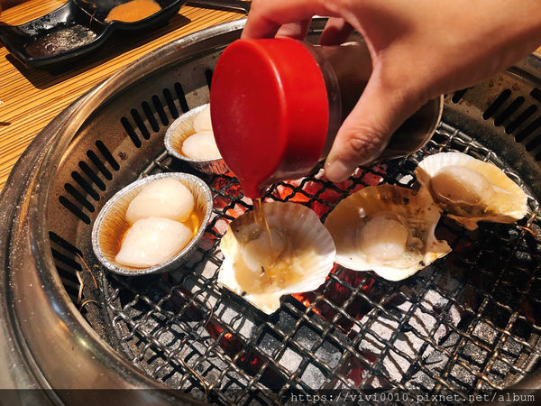 圓圓家愛吃貨-《板橋美食》府中站美味燒烤吃到飽，久天日式炭燒，板橋燒烤吃到飽餐廳，高CP值的聚餐好去處