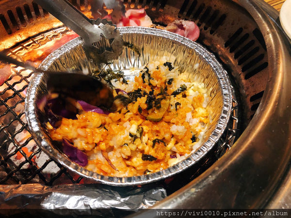 圓圓家愛吃貨-《板橋美食》府中站美味燒烤吃到飽，久天日式炭燒，板橋燒烤吃到飽餐廳，高CP值的聚餐好去處