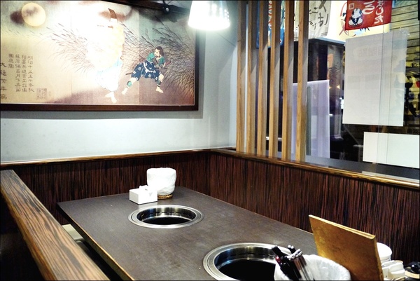 燒肉眾精緻炭火燒肉：烤物有特色、擺盤具匠心，適合上班族的休閒夜烤【燒肉眾精緻炭火燒肉】