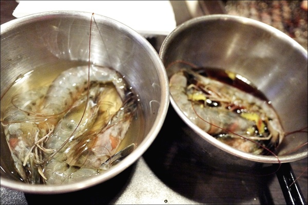 燒肉眾精緻炭火燒肉：烤物有特色、擺盤具匠心，適合上班族的休閒夜烤【燒肉眾精緻炭火燒肉】