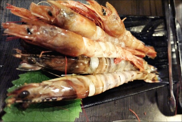 燒肉眾精緻炭火燒肉：烤物有特色、擺盤具匠心，適合上班族的休閒夜烤【燒肉眾精緻炭火燒肉】