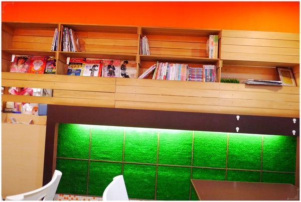 182巷鬆餅廚房：板橋也有盆栽奶茶？連男友都喜愛的好吃鬆餅在《182巷鬆餅廚房 》