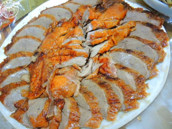 萬香烤鴨莊：呷飽祙【新北板橋･萬香烤鴨莊】烤鴨冠軍的美味