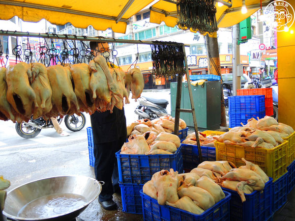 萬香烤鴨莊：呷飽祙【新北板橋･萬香烤鴨莊】烤鴨冠軍的美味
