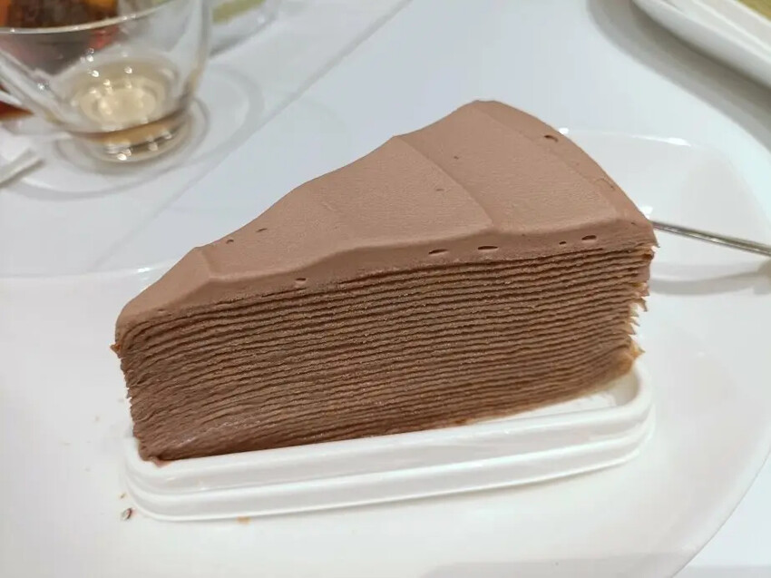 府中必吃人氣千層乳酪蛋糕，甜點控衝一波精緻下午茶。