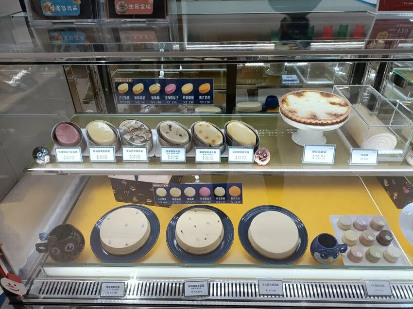 府中必吃人氣千層乳酪蛋糕，甜點控衝一波精緻下午茶。