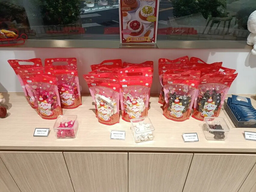 府中必吃人氣千層乳酪蛋糕，甜點控衝一波精緻下午茶。