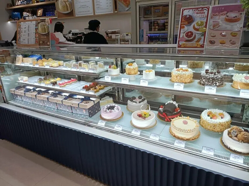 府中必吃人氣千層乳酪蛋糕，甜點控衝一波精緻下午茶。