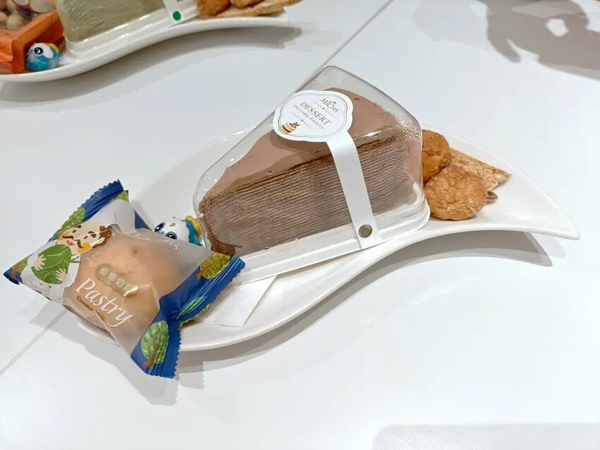 府中必吃人氣千層乳酪蛋糕，甜點控衝一波精緻下午茶。