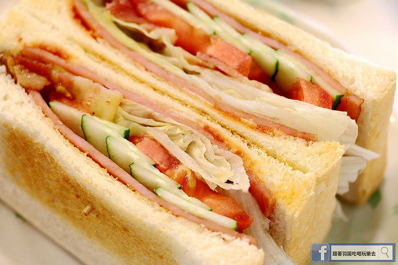 小豬啃飯糰日式早餐店飯糰專賣053