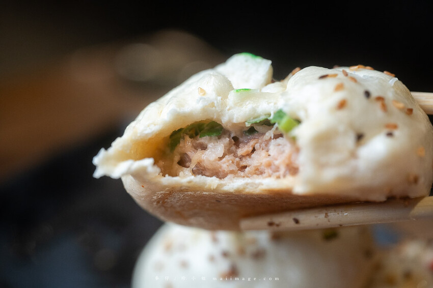 黃金傳奇水餃｜板橋黃昏市場的水餃專賣店，30年的老味道水餃、鍋貼、水煎包都好吃，板橋江子翠捷運站美食推