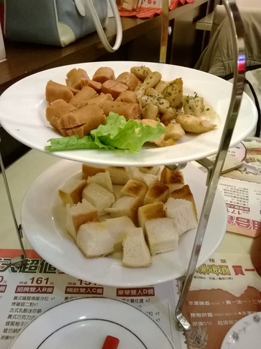 上癮異國小廚:你儂我儂的瑞士起司鍋&新北市政府marry christmas~上癮異國小廚 上癮異國小廚:你儂我儂的瑞士起司鍋&新北市政府marry christmas~上癮異國小廚