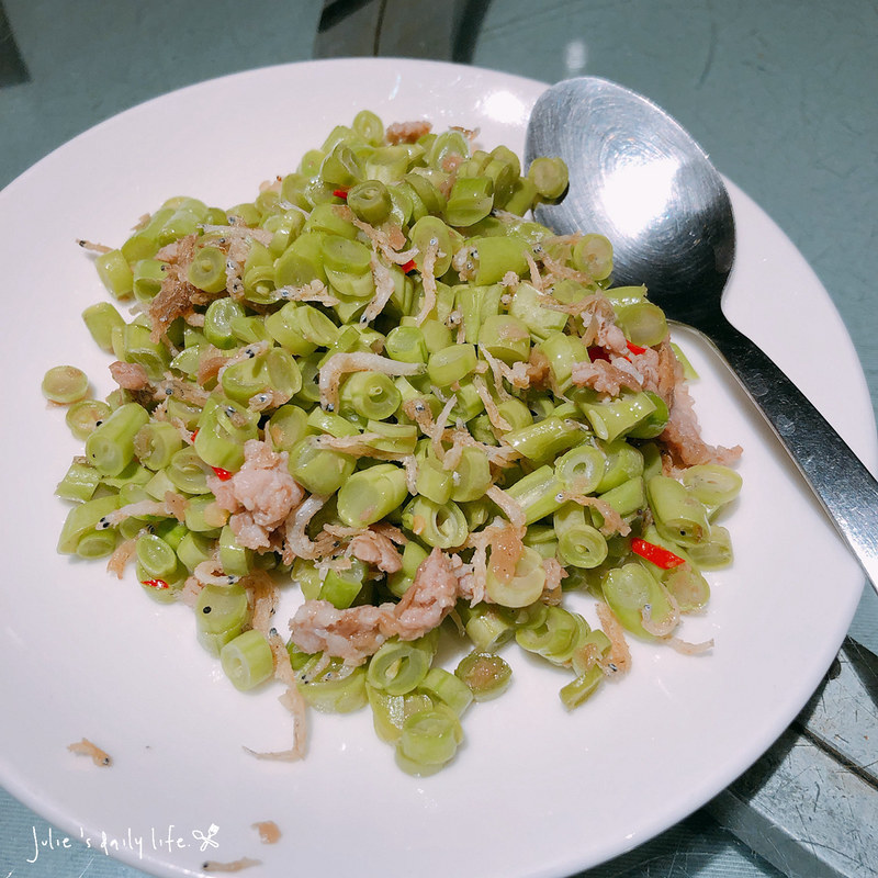 廣東菜,板橋,江子翠,江子翠 吃,江子翠 豐華小館,江子翠豐華小館,江浙菜,美食,脆皮雞,菜單,豐華小館,豐華小館 菜單,豐華小館ptt,餐廳,餐館 @跟著Julie一起走吧