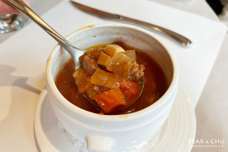 板橋牛排推薦(近捷運府中站)|特香齋西餐廳・老字號知名牛排館