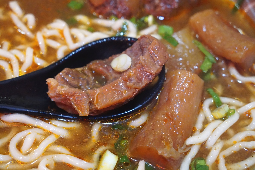 紅燒半筋半肉麵