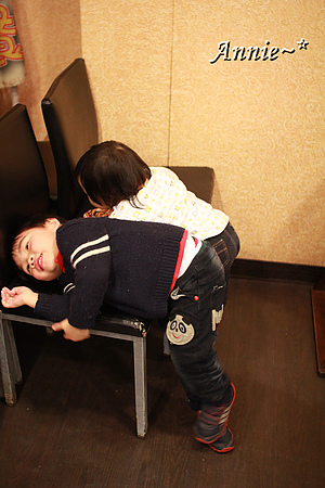 【挑剔味蕾】新北汐止。味自慢火鍋吃到飽─國民旅遊卡最後的扣打