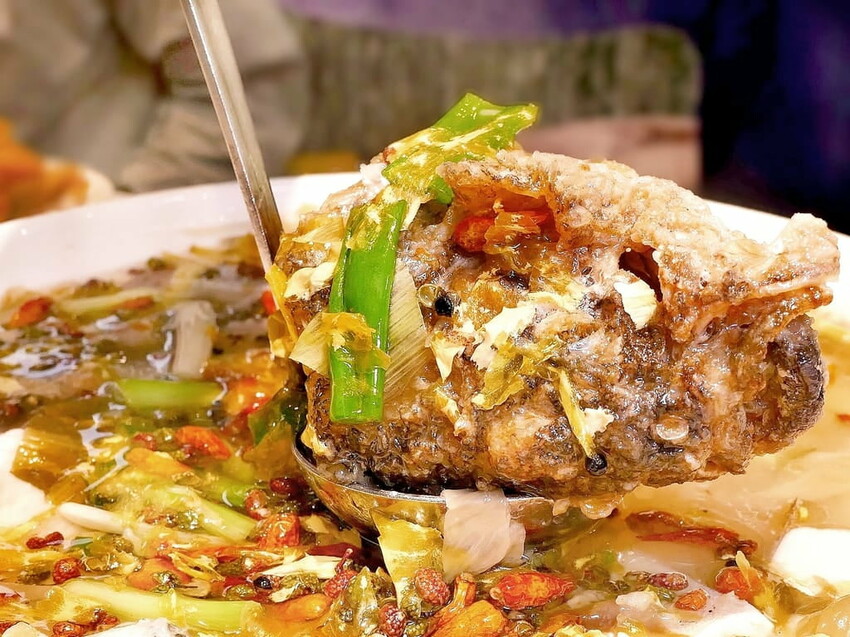 | 新店港式飲茶 聚餐 | 乾隆坊餐廳.大推酸菜水煮魚/荔茸