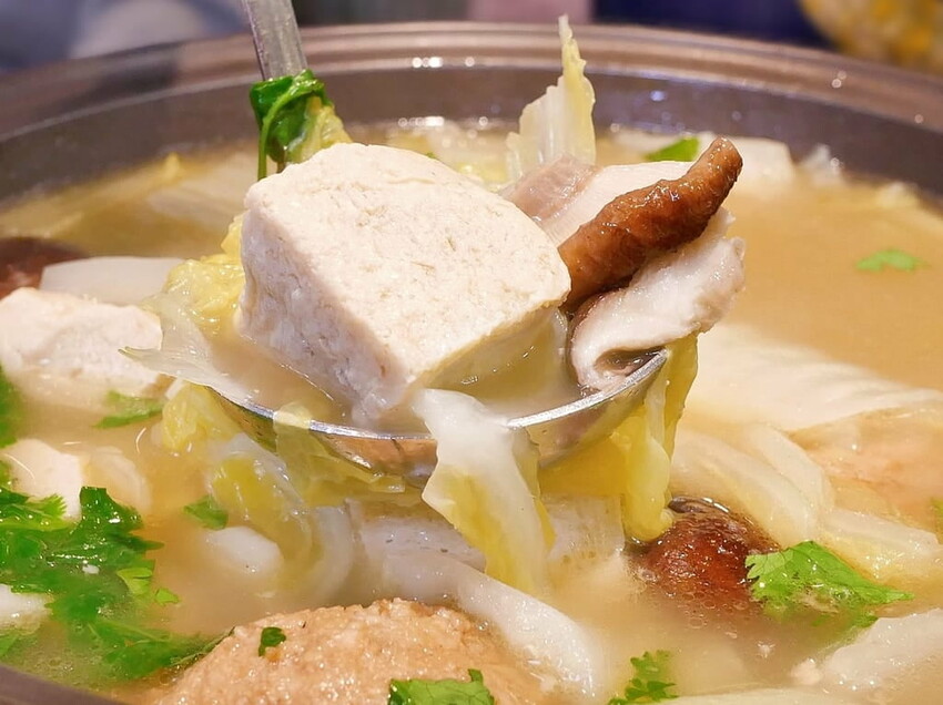 | 新店港式飲茶 聚餐 | 乾隆坊餐廳.大推酸菜水煮魚/荔茸