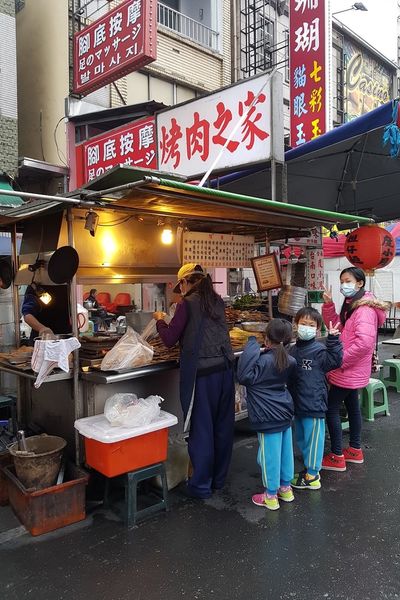 【高雄/新興區】六合夜市