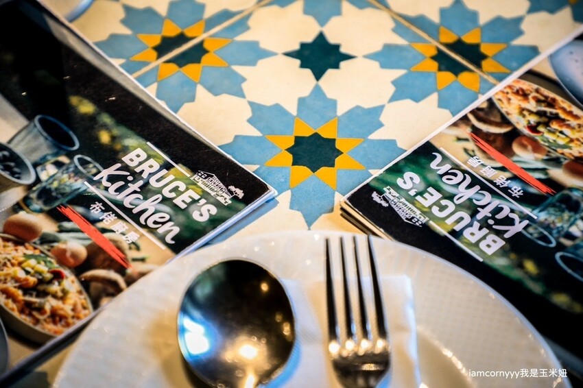 新北市新店區【新北新店】布佬廚房｜連肉食主義都愛的特色蔬食料理、安坑義式素食餐廳、vegan蔬食餐廳、安坑美食