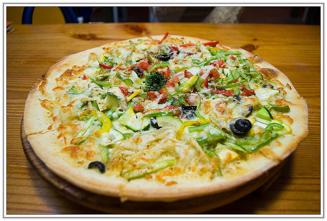 ╠食記╣超熱門的西式疏食 隱藏新店小山區 布佬廚房