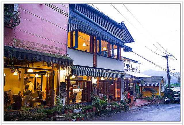 ╠食記╣超熱門的西式疏食 隱藏新店小山區 布佬廚房