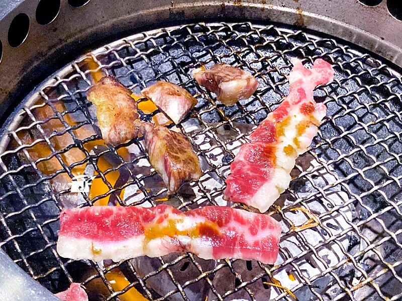 新北市新店區新店燒肉│原燒日式燒肉(新店民權店) 免低消.有生日禮.無用餐時限.無WIFI.收10%服務費(附菜單.停車)