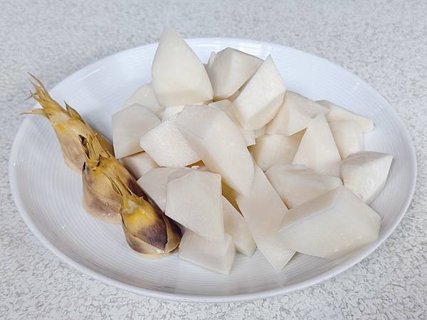 鄉下三合院藏美食！飛月小館將料理化繁為簡，讓人吃出食材的原始鮮甜