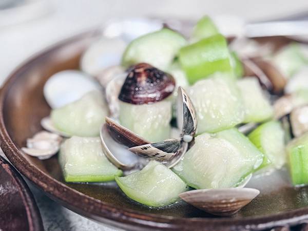 鄉下三合院藏美食！飛月小館將料理化繁為簡，讓人吃出食材的原始鮮甜