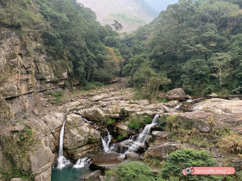 走路五分鐘就能抵達的神仙級美景,還是電影賽德克巴萊的拍攝地!景觀餐廳讓你邊欣賞美景,邊享用美食~丹尼的吃喝玩樂~