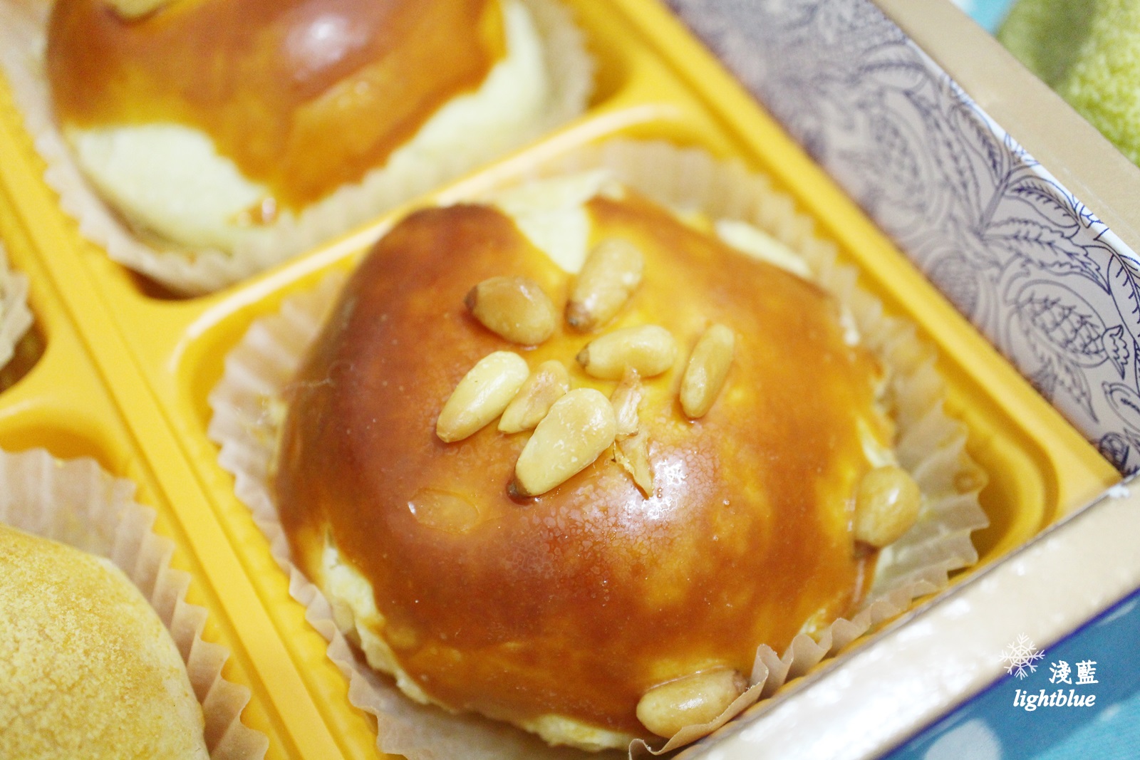 [ 永和美食 ] 淺藍 × 王師父月餅～金月娘、抹茶酥、松子酥，沒預訂就吃不到的排隊名店月餅