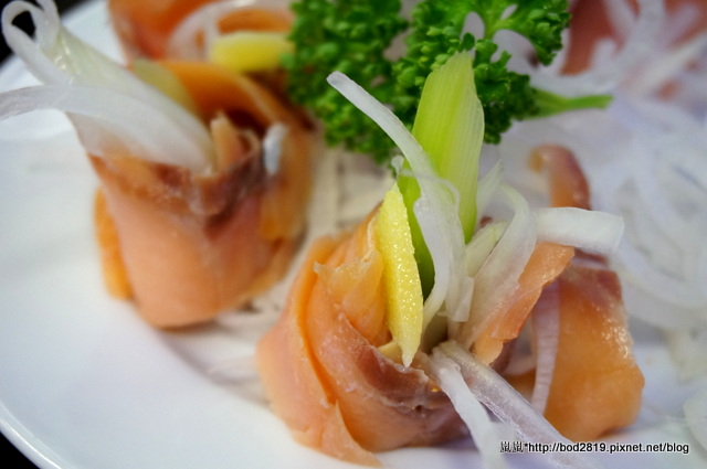 【新北中和】水上鮮美食樓(中和店)－平價百元熱炒，白飯免費，海鮮類有新鮮！