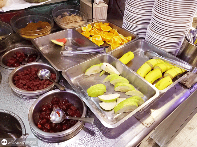 【新北三重】佳鄉牛排 | 表現普普的稍貴在地平價牛排 無限量供應沙啦吧、飲料、冰淇淋、水果、湯品