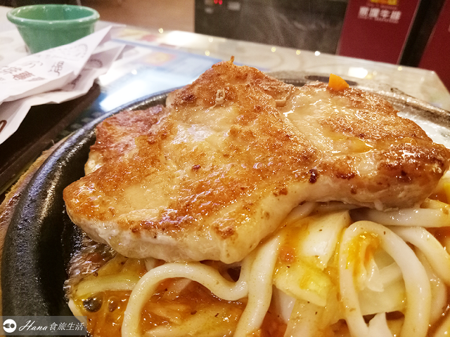 【新北三重】家堤牛排 | 中興橋旁 好吃的平價牛排和豬排 豐富無限供應20多項沙拉吧、冰淇淋、爆米花、飲料、水果、麵包等