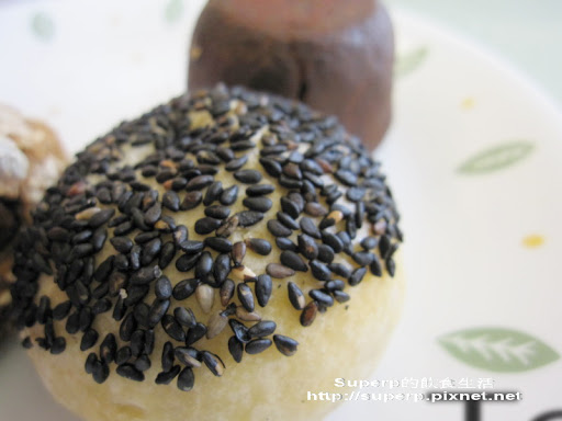 [小店食記]東門市場的馬叔餅舖：絕品芝麻醬燒餅夾牛肉