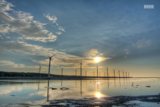 台中清水 高美濕地 傻傻衝美景，迷霧夕陽、火燒雲、霞光乍現