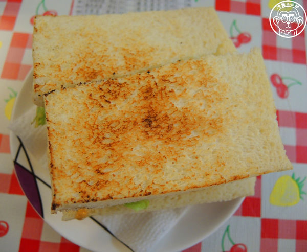 美美博士碳烤三明治：呷飽祙【新北三重･阿良博士碳烤三明治（美美博士）】食尚玩家報導