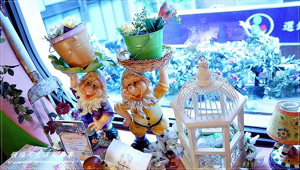 亞米小鎮(三重店)：【食記/新北市】異國鄉村風格~來與胡桃鉗約會吧♪♪亞米小鎮♪♪