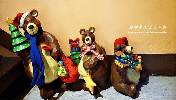 亞米小鎮(三重店)：【食記/新北市】異國鄉村風格~來與胡桃鉗約會吧♪♪亞米小鎮♪♪