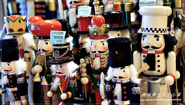 亞米小鎮(三重店)：【食記/新北市】異國鄉村風格~來與胡桃鉗約會吧♪♪亞米小鎮♪♪