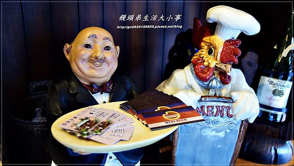 亞米小鎮(三重店)：【食記/新北市】異國鄉村風格~來與胡桃鉗約會吧♪♪亞米小鎮♪♪