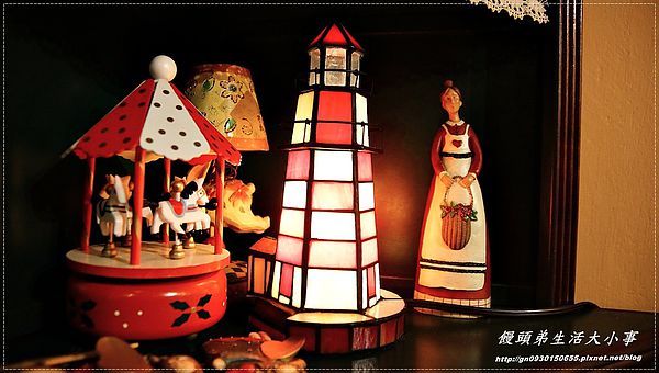 亞米小鎮(三重店)：【食記/新北市】異國鄉村風格~來與胡桃鉗約會吧♪♪亞米小鎮♪♪